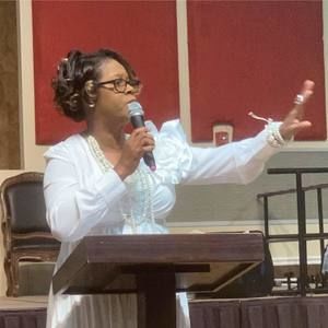 Meet your Posher, Dortha